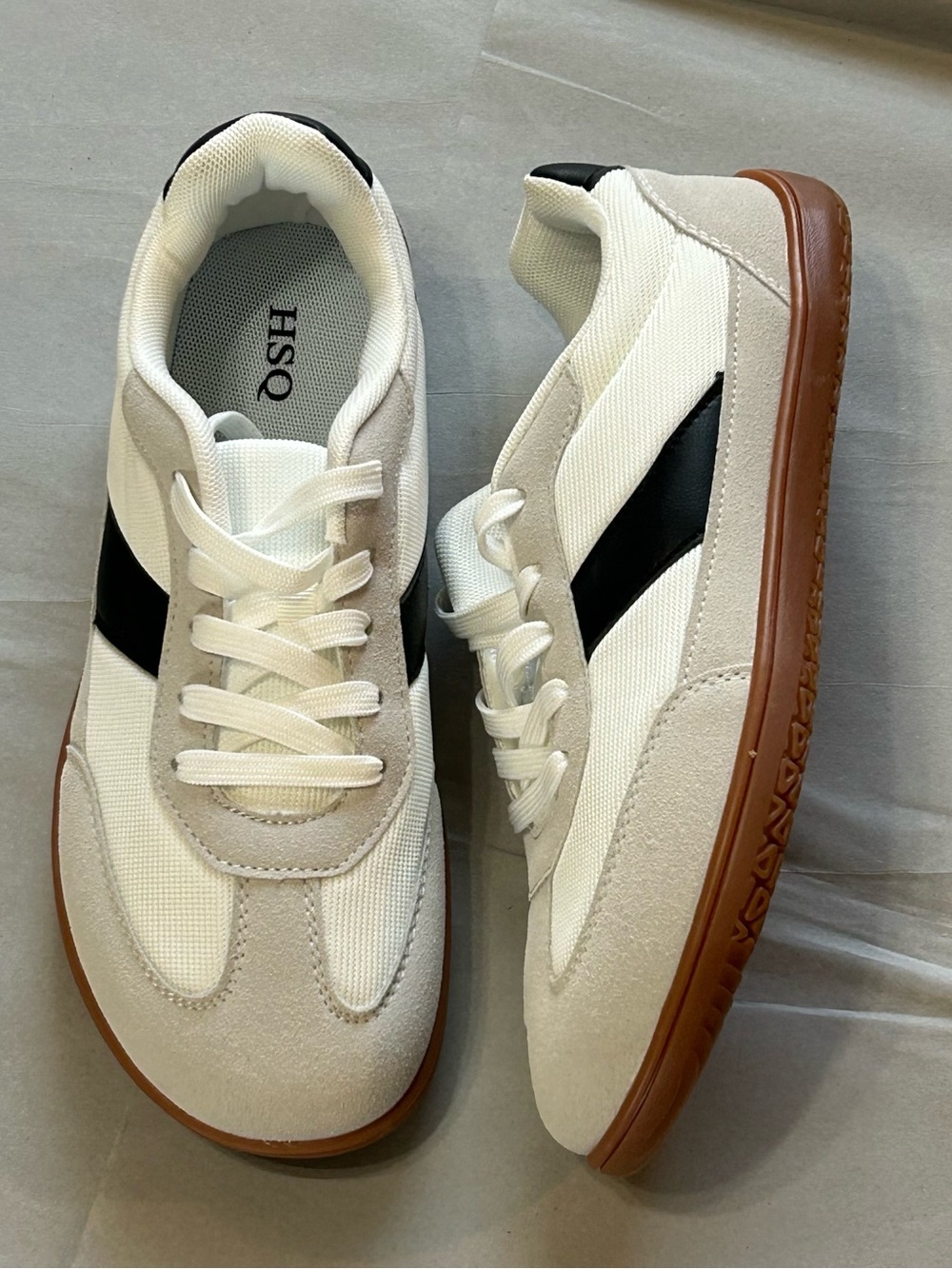 NWT HSQ Minimalist Barefoot Shoes Gray White Retro Sneakers Size 9.5 - Picture 2 of 6